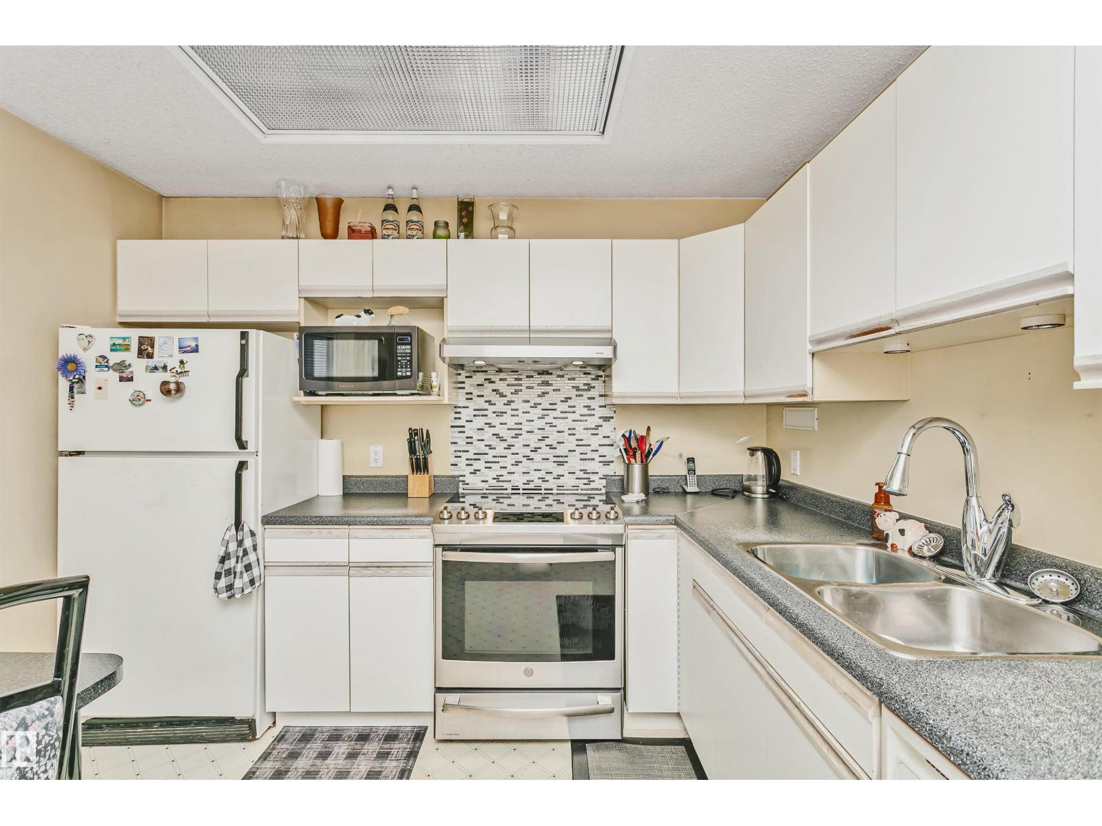 1612 80A ST NW - 14