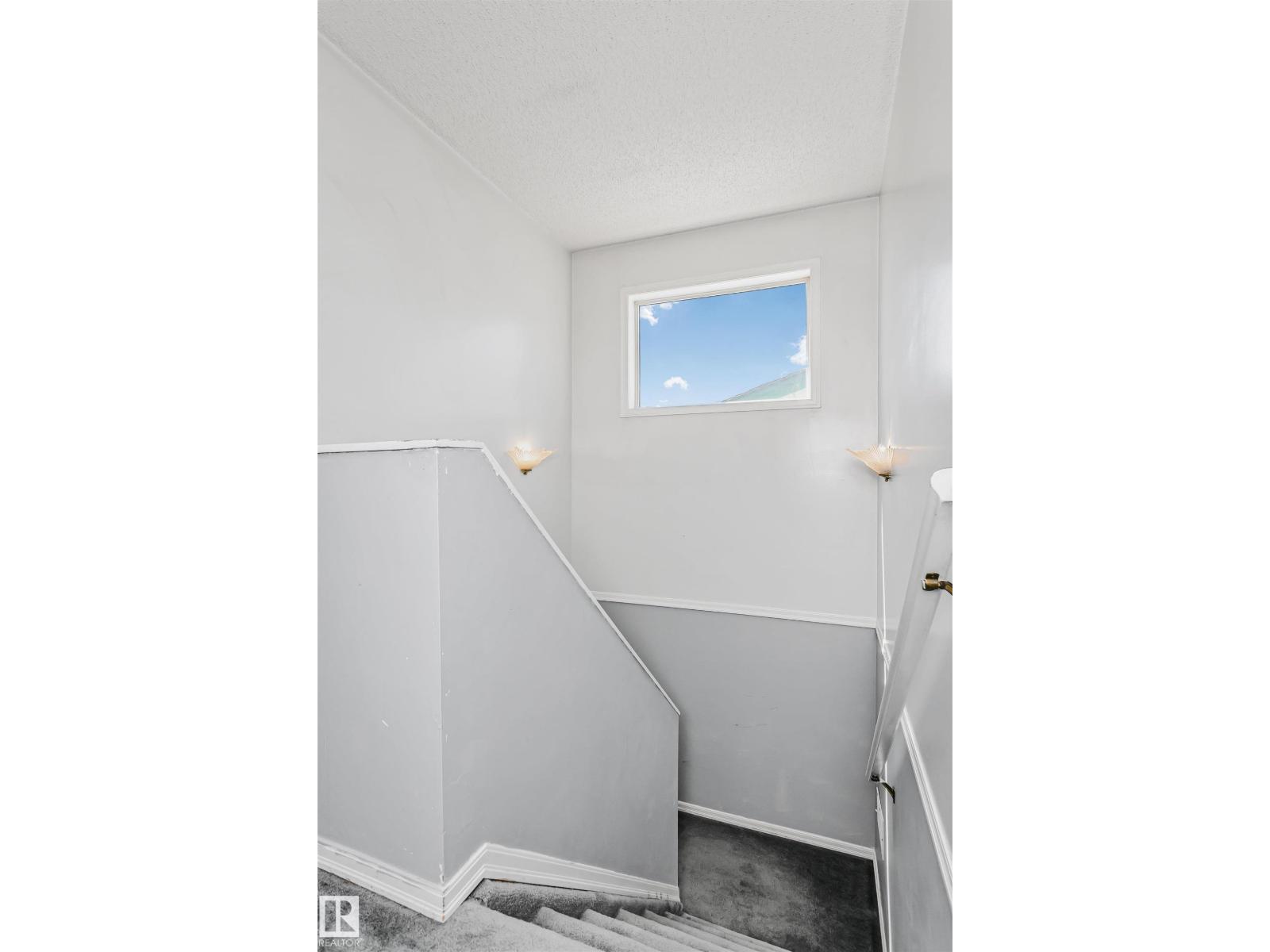 1612 80A ST NW - 20