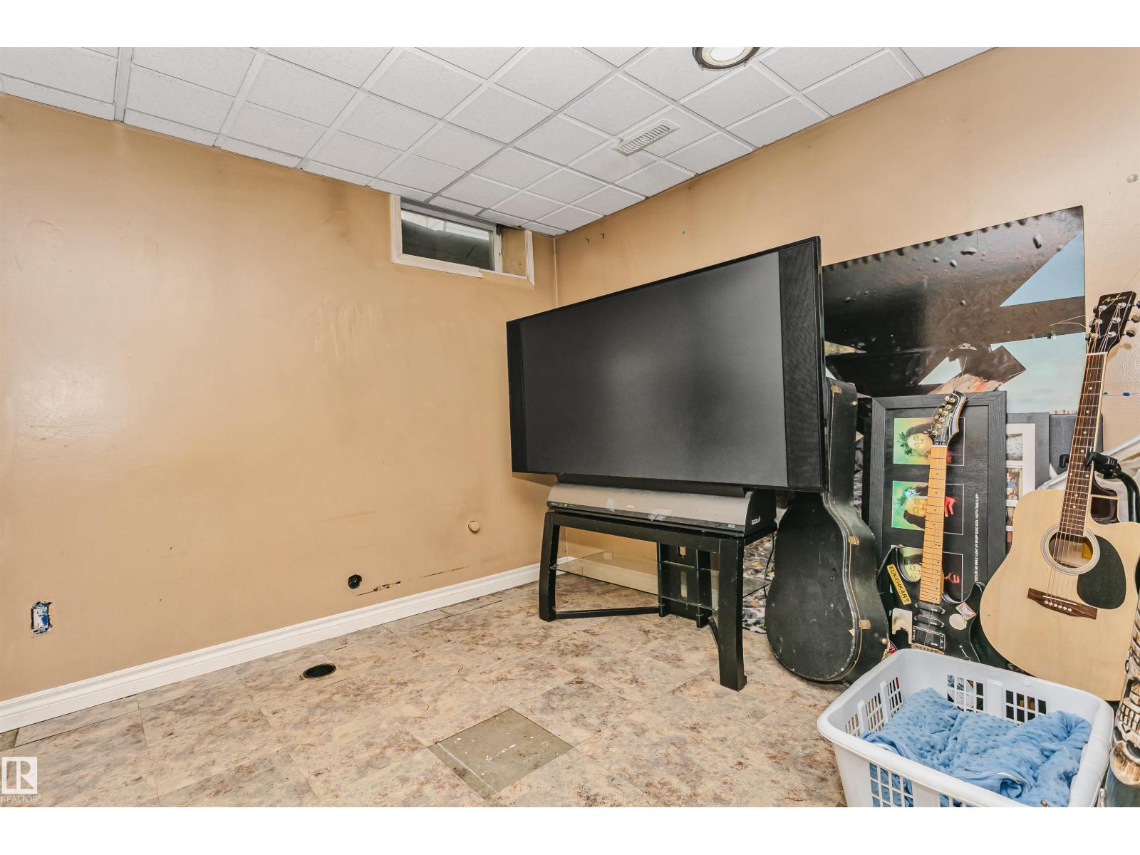 1612 80A ST NW - 38
