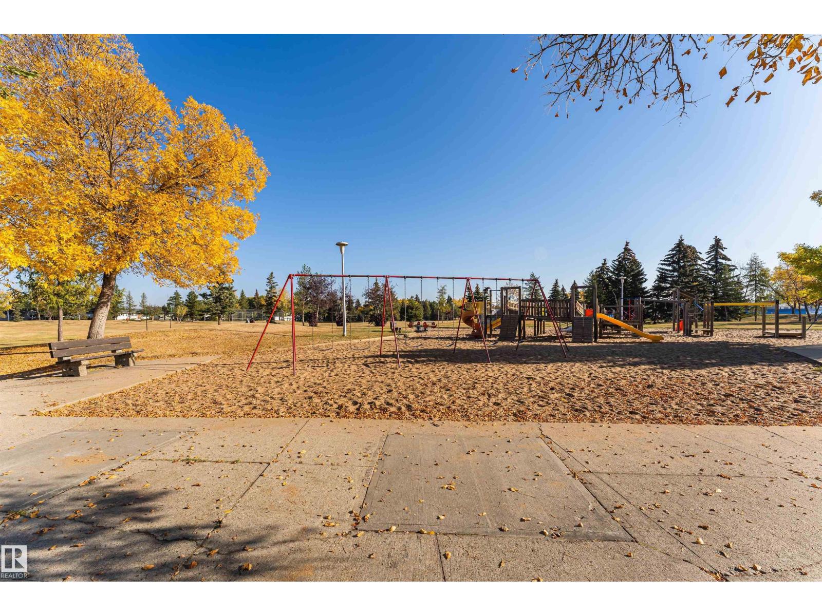 1612 80A ST NW - 52