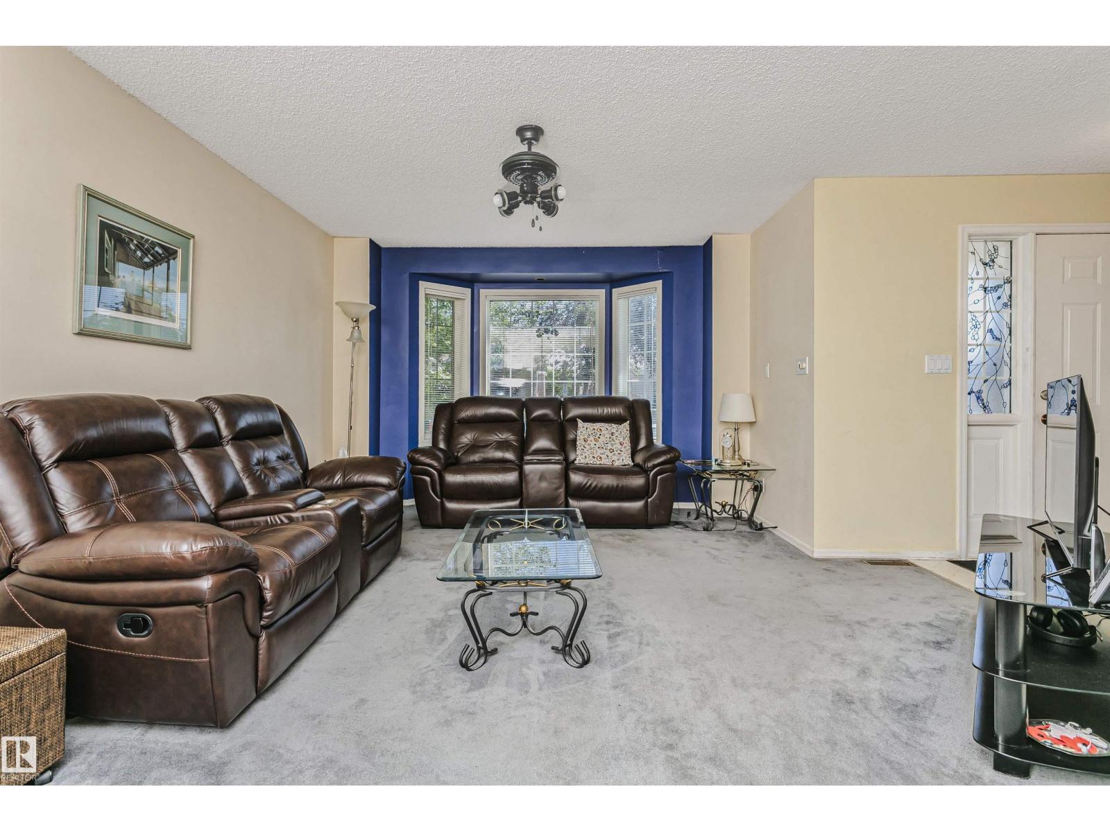 1612 80A ST NW - 6