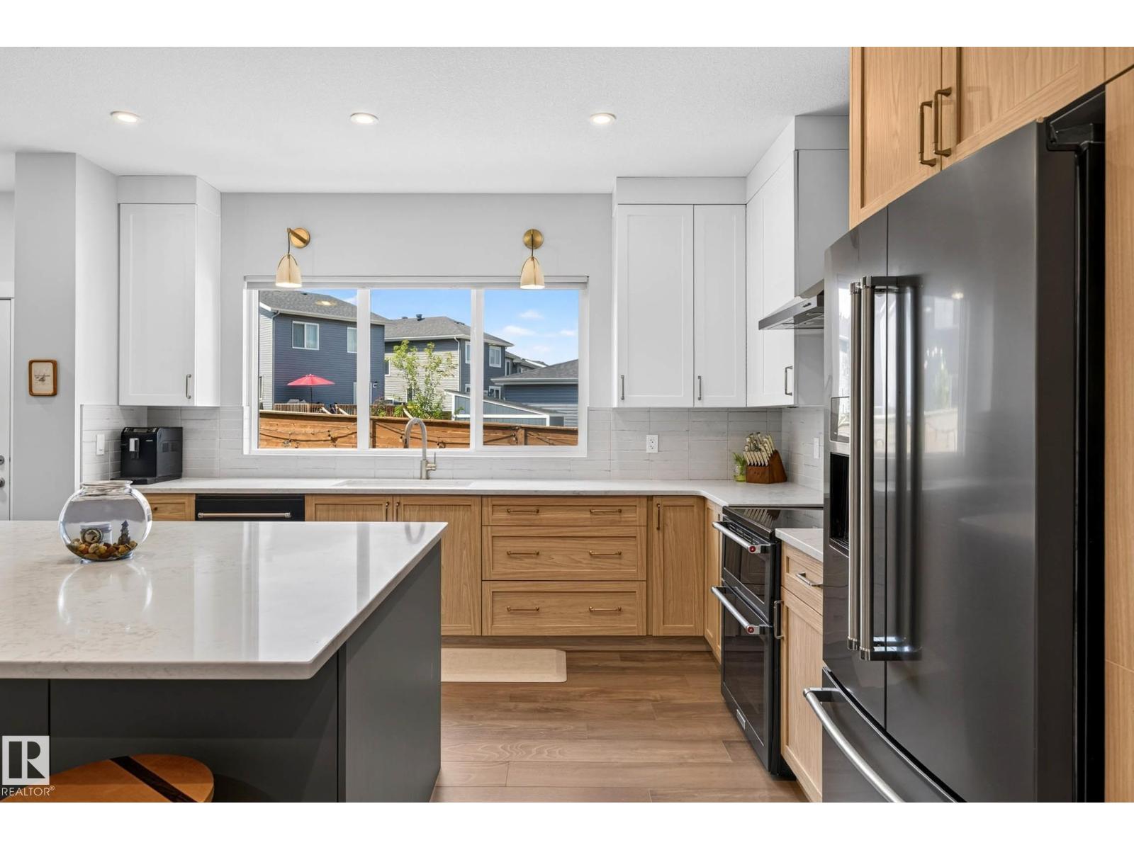 30 ROSEWOOD WY - 13