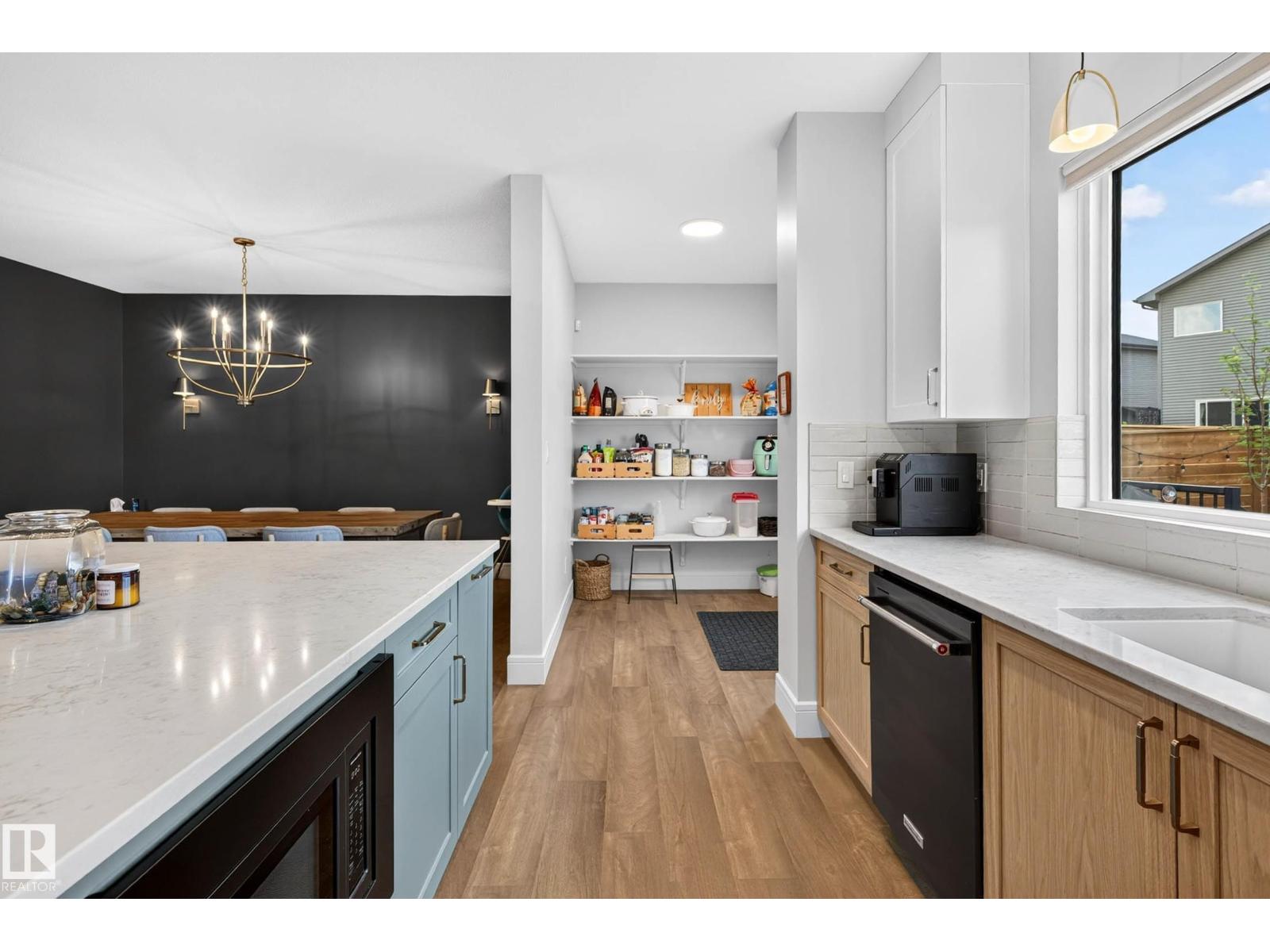 30 ROSEWOOD WY - 16