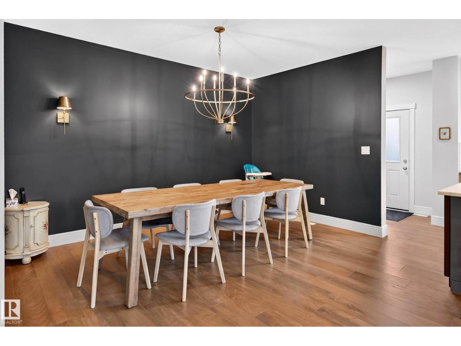 30 ROSEWOOD WY - 18