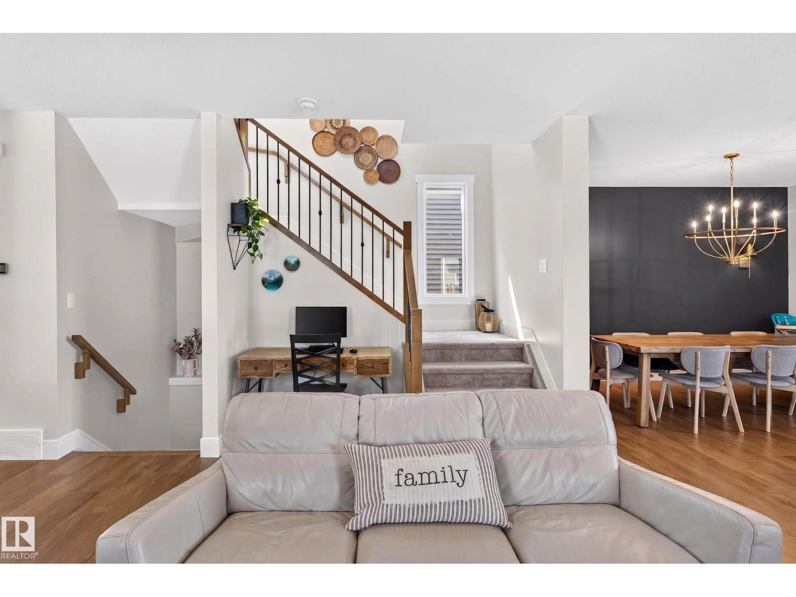 30 ROSEWOOD WY - 20