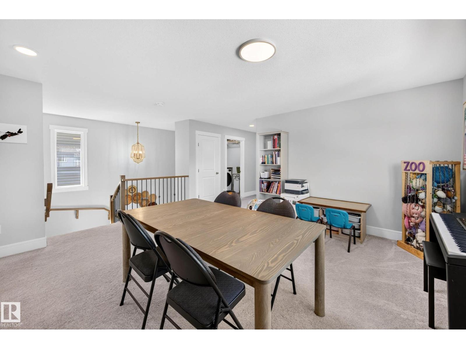 30 ROSEWOOD WY - 24