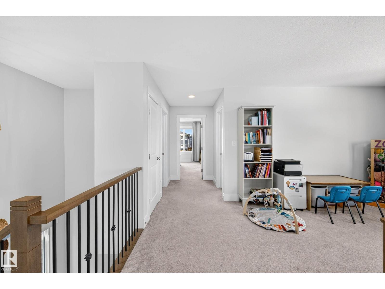 30 ROSEWOOD WY - 25