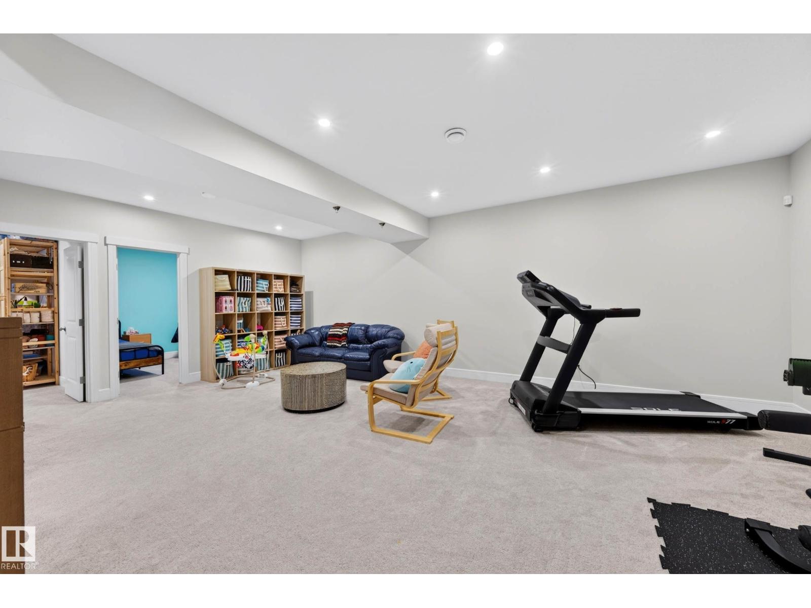 30 ROSEWOOD WY - 38