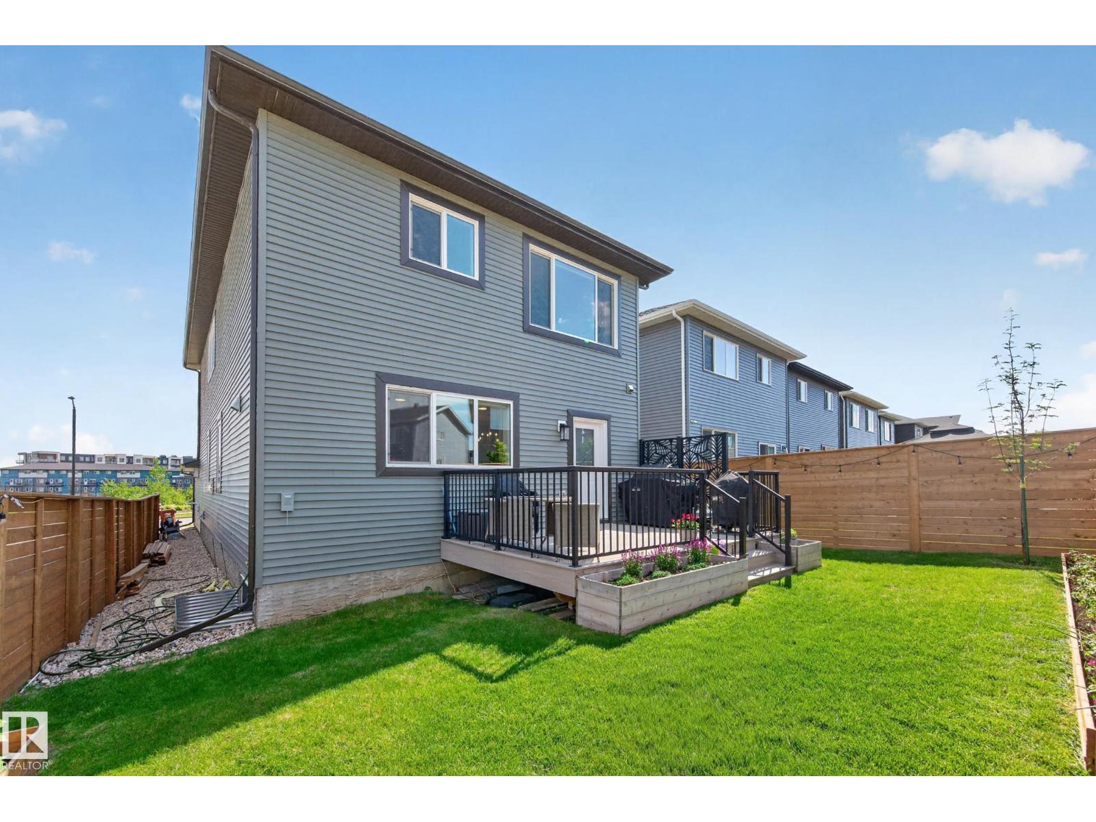 30 ROSEWOOD WY - 49