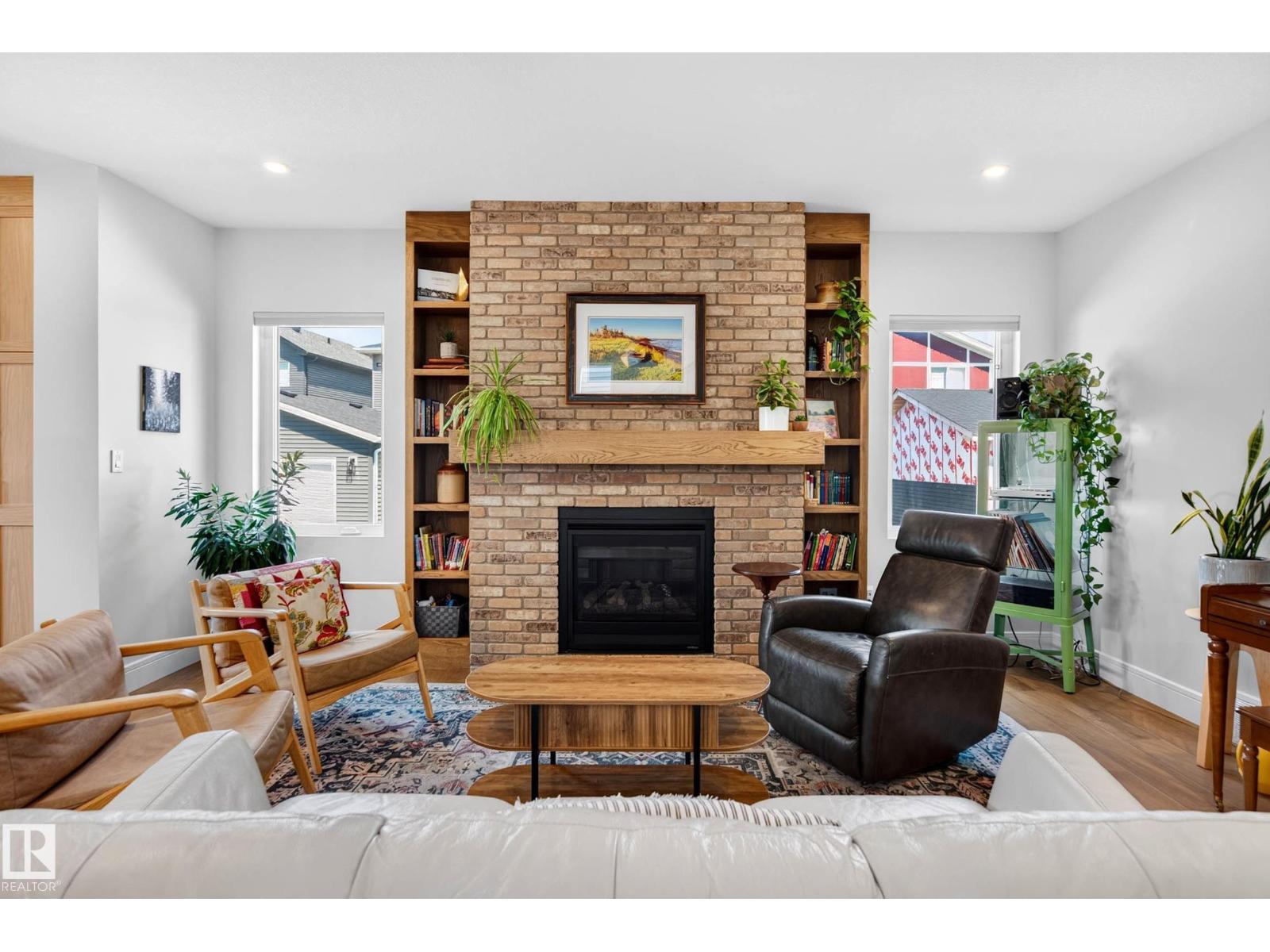 30 ROSEWOOD WY - 6