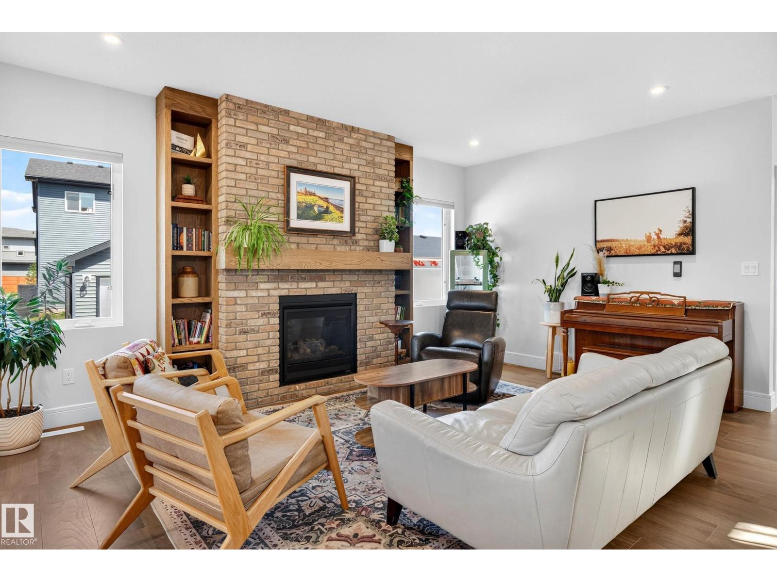 30 ROSEWOOD WY - 8