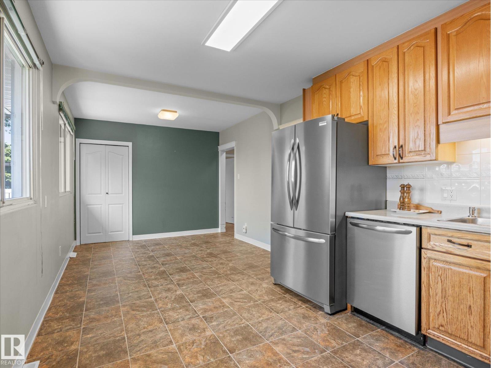 13623 136A AV NW - 12
