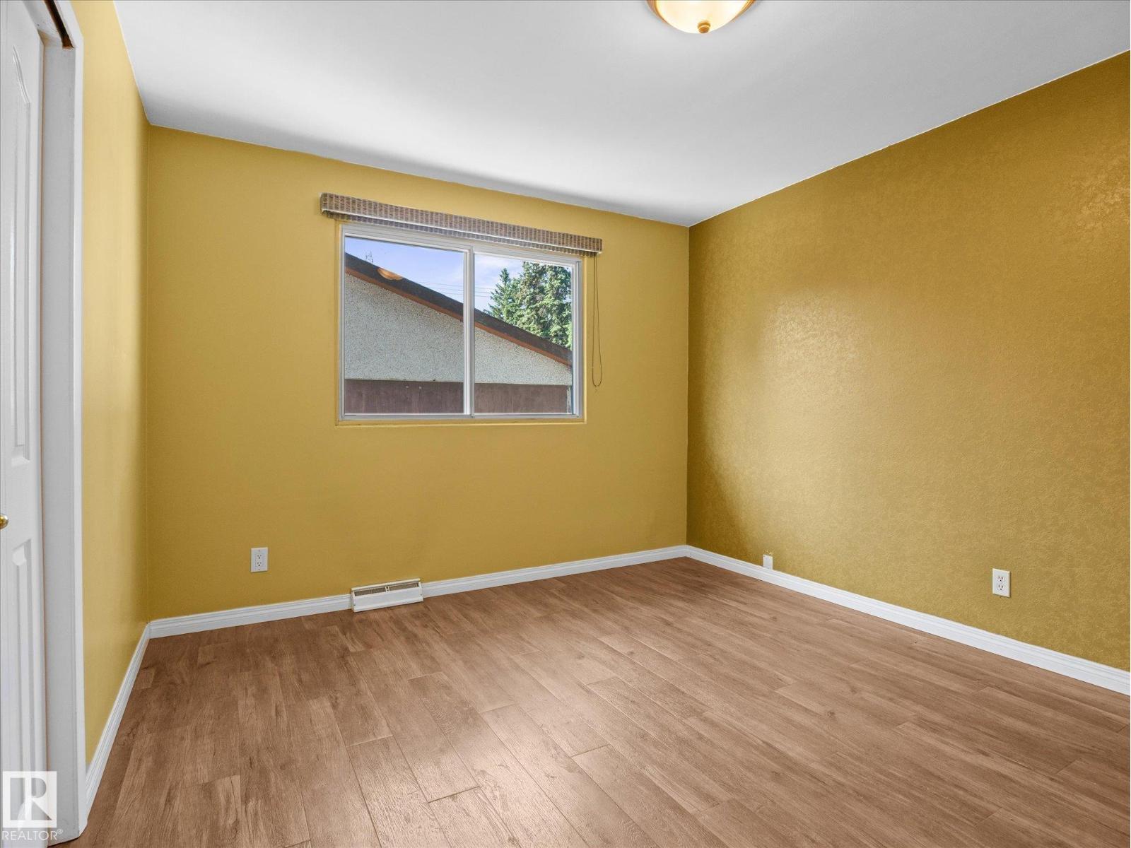 13623 136A AV NW - 15