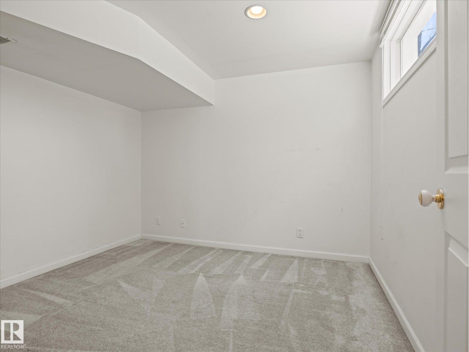 13623 136A AV NW - 25