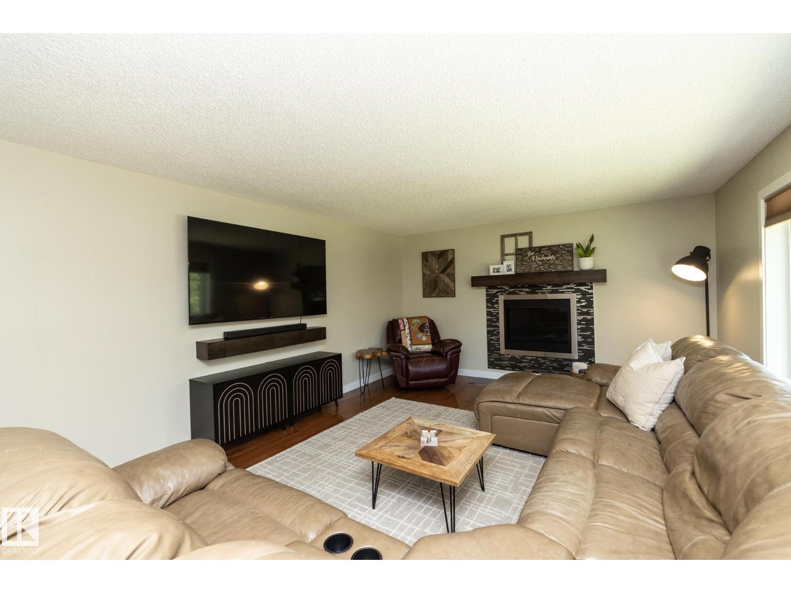 #40 2022 PARKLAND DR - 14