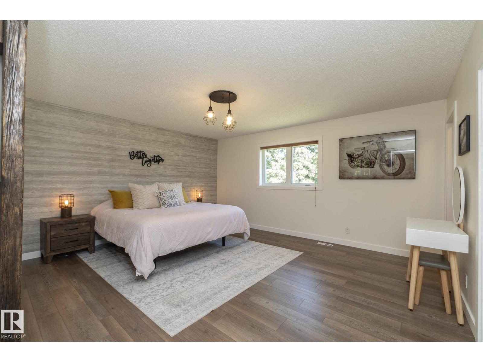 #40 2022 PARKLAND DR - 22