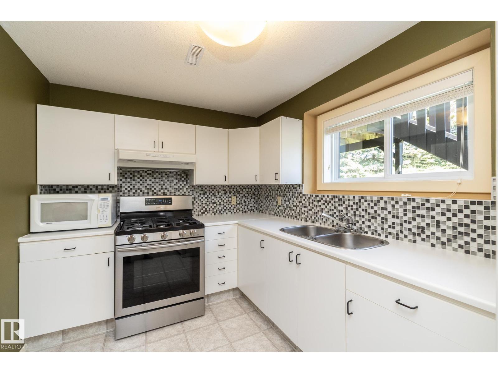 #40 2022 PARKLAND DR - 39
