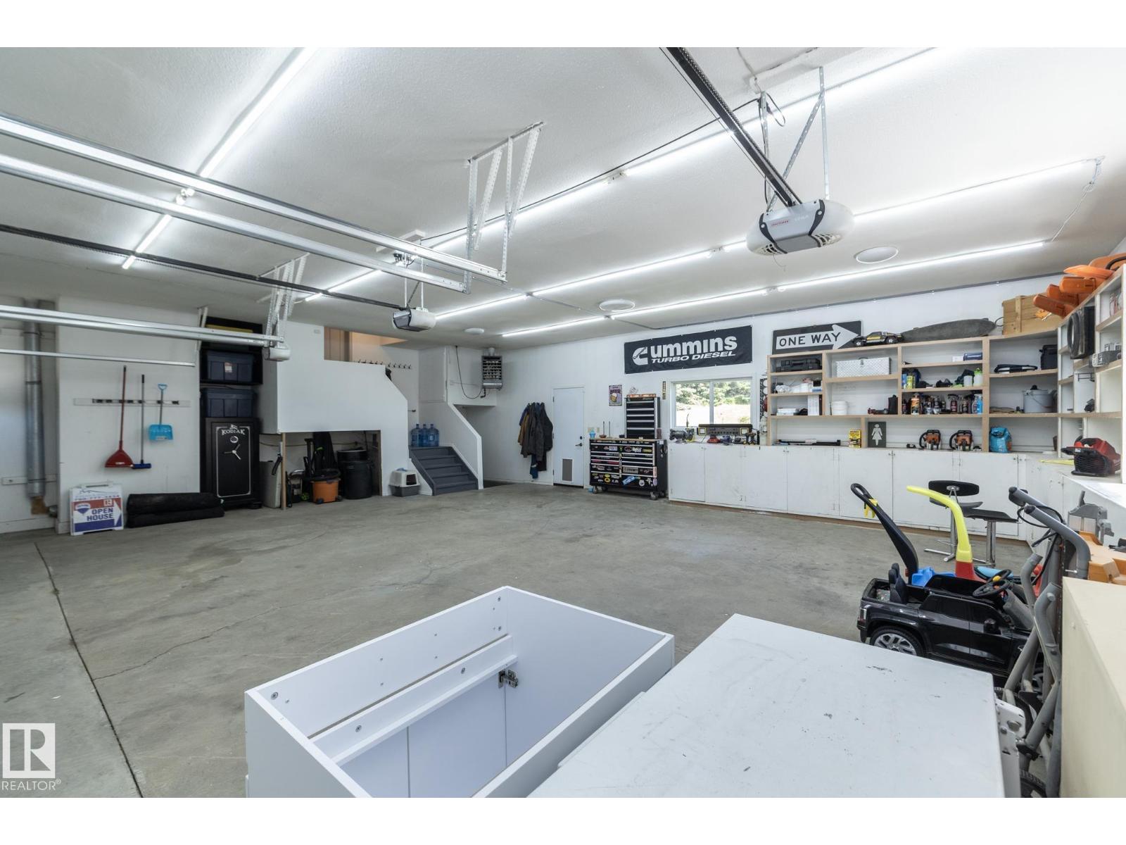 #40 2022 PARKLAND DR - 51