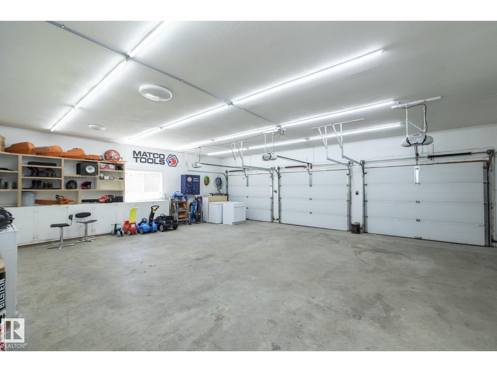 #40 2022 PARKLAND DR - 8