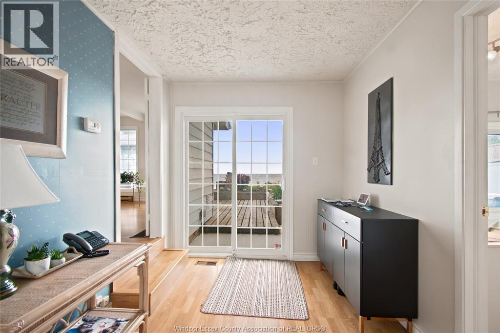 866 POINT PELEE DRIVE - 17