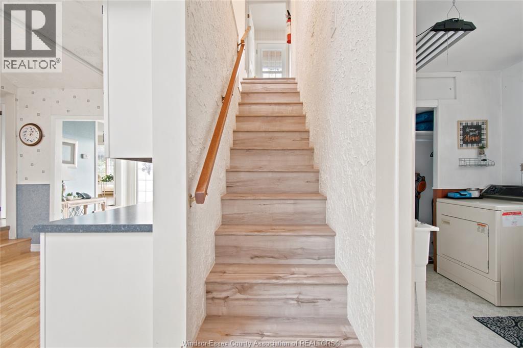 866 POINT PELEE DRIVE - 25
