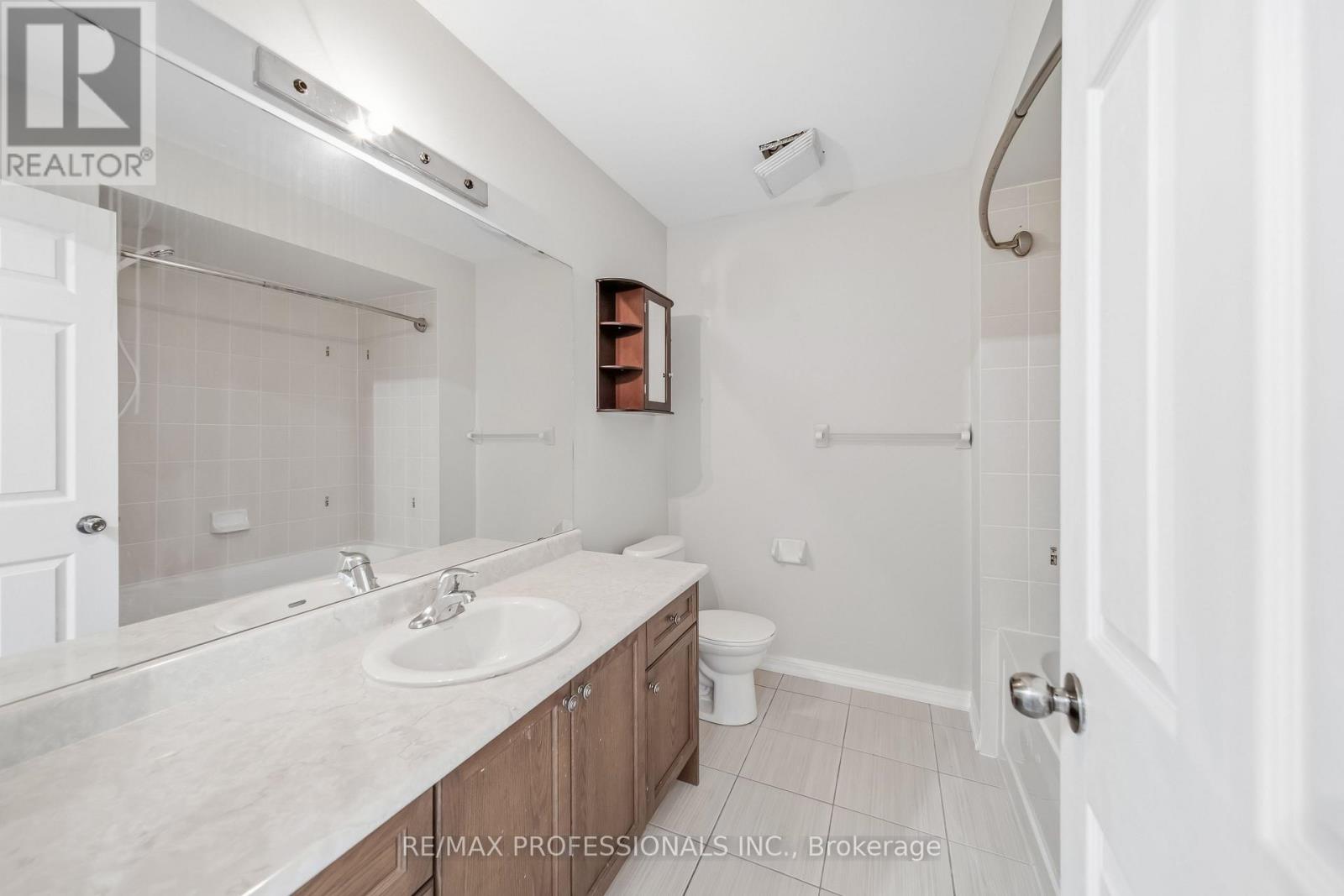 71 CONNELL LANE - 18