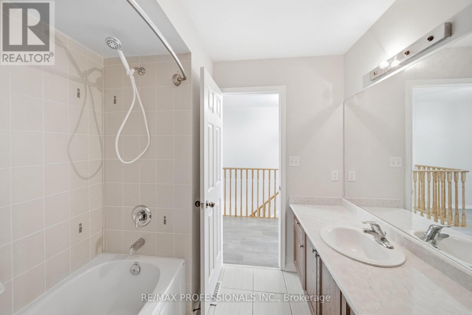 71 CONNELL LANE - 19