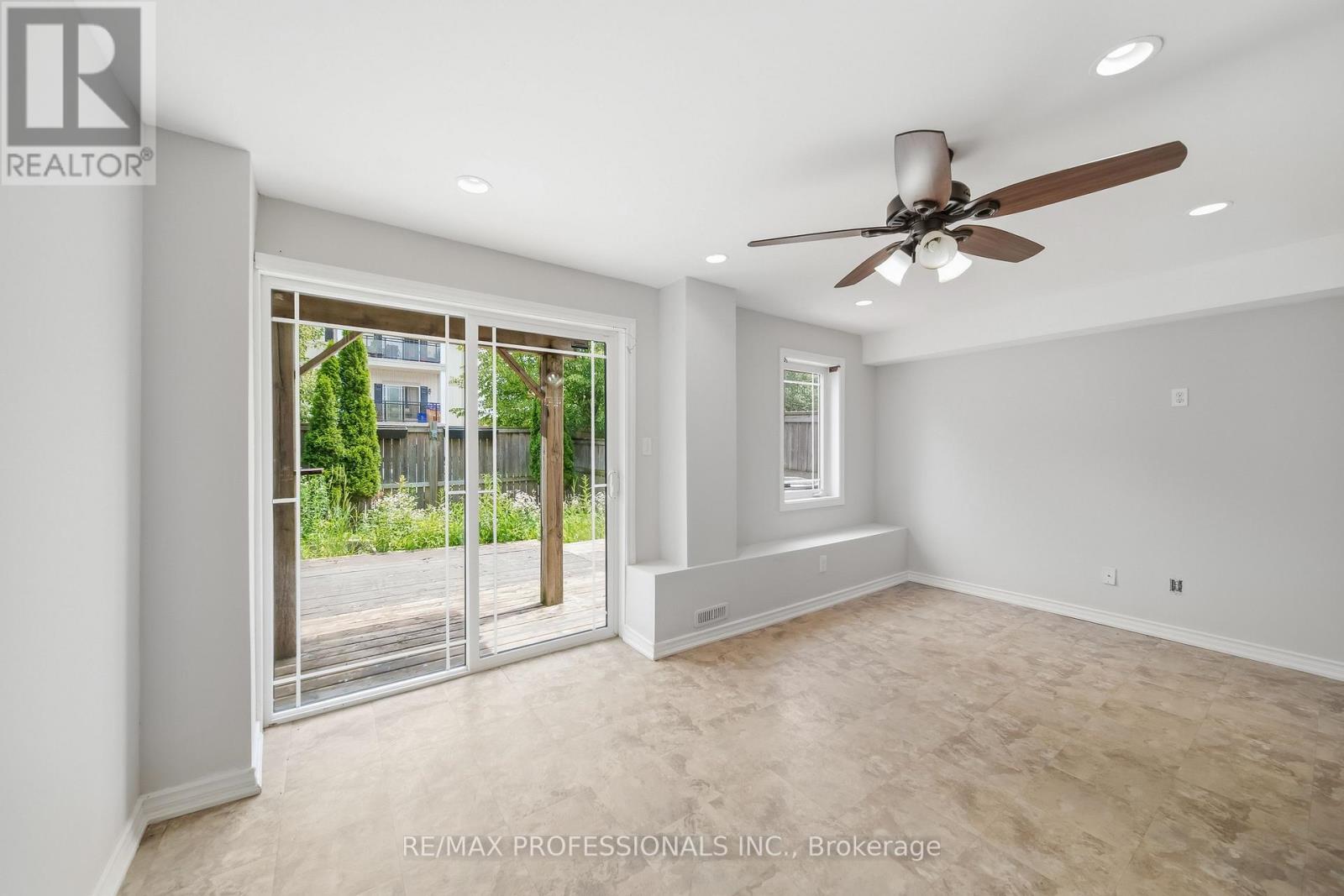 71 CONNELL LANE - 34