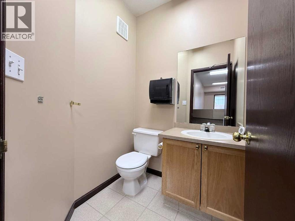 9824 97 Avenue - Photo 21