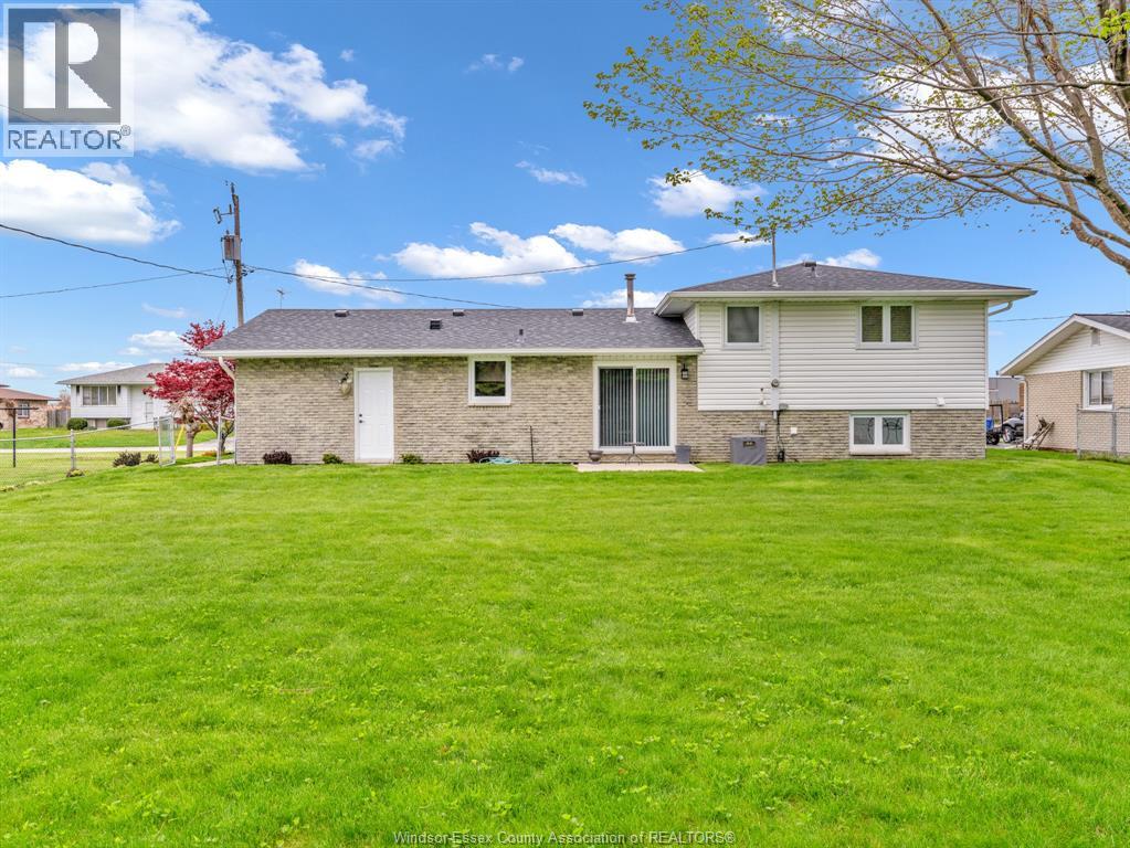 1533 PEACH DRIVE - 32