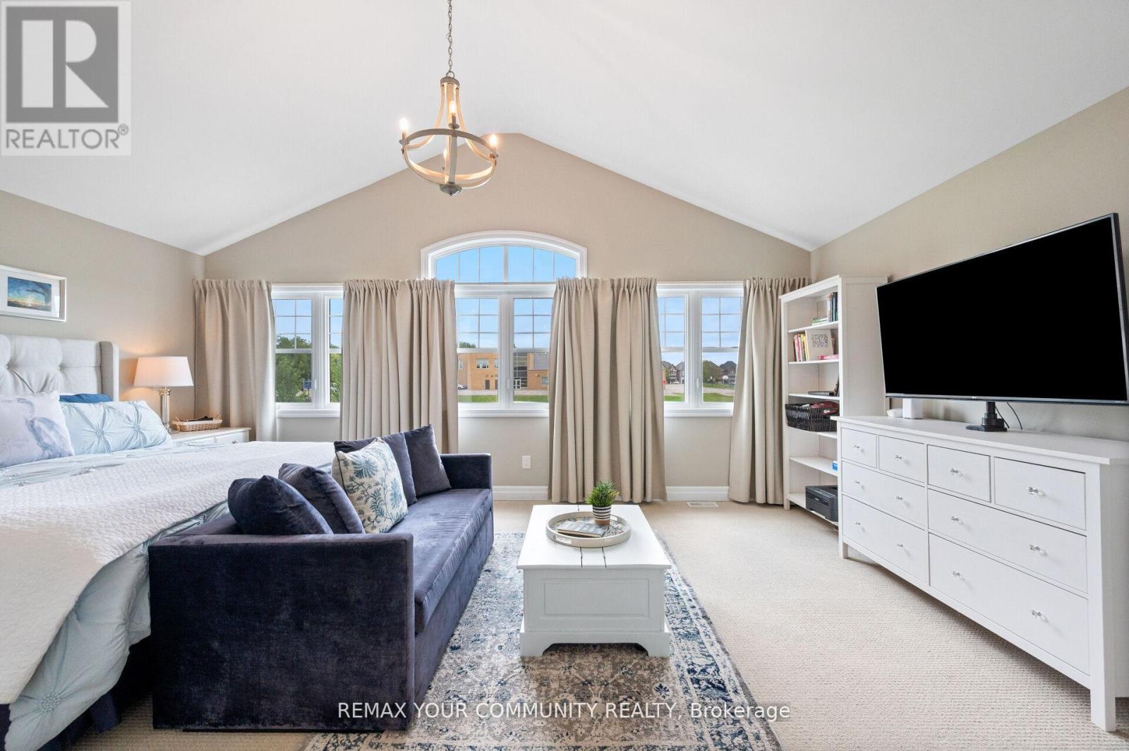 78 ALEX CAMPBELL CRESCENT - 17