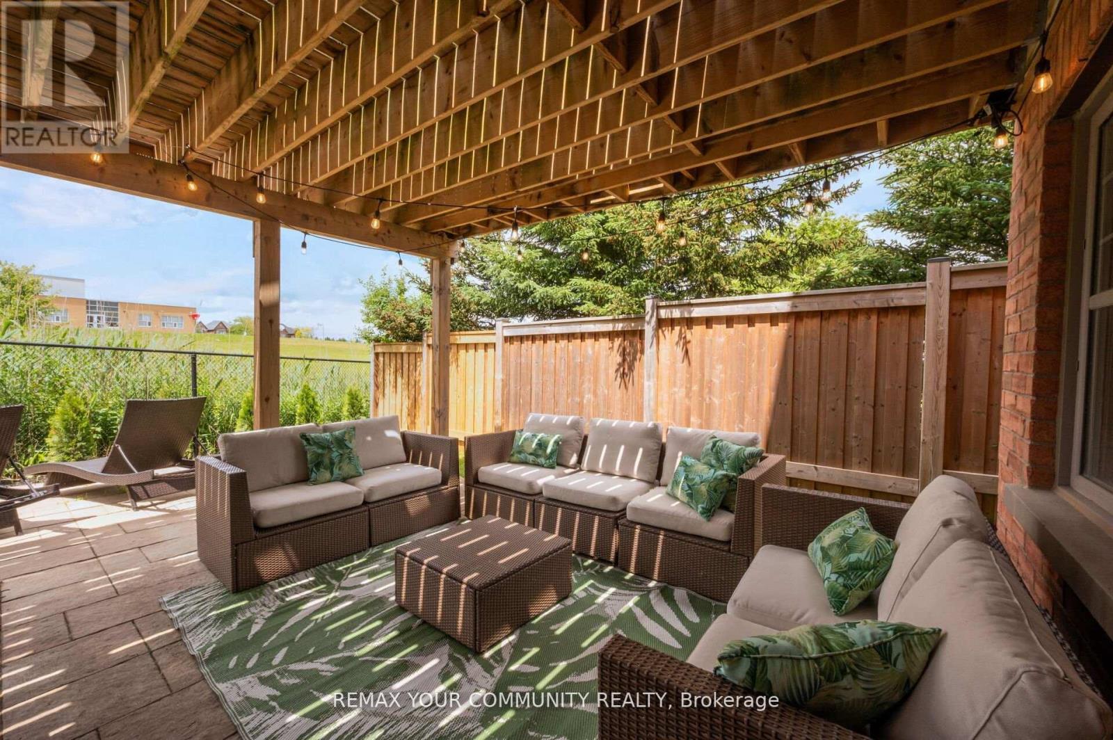 78 ALEX CAMPBELL CRESCENT - 29