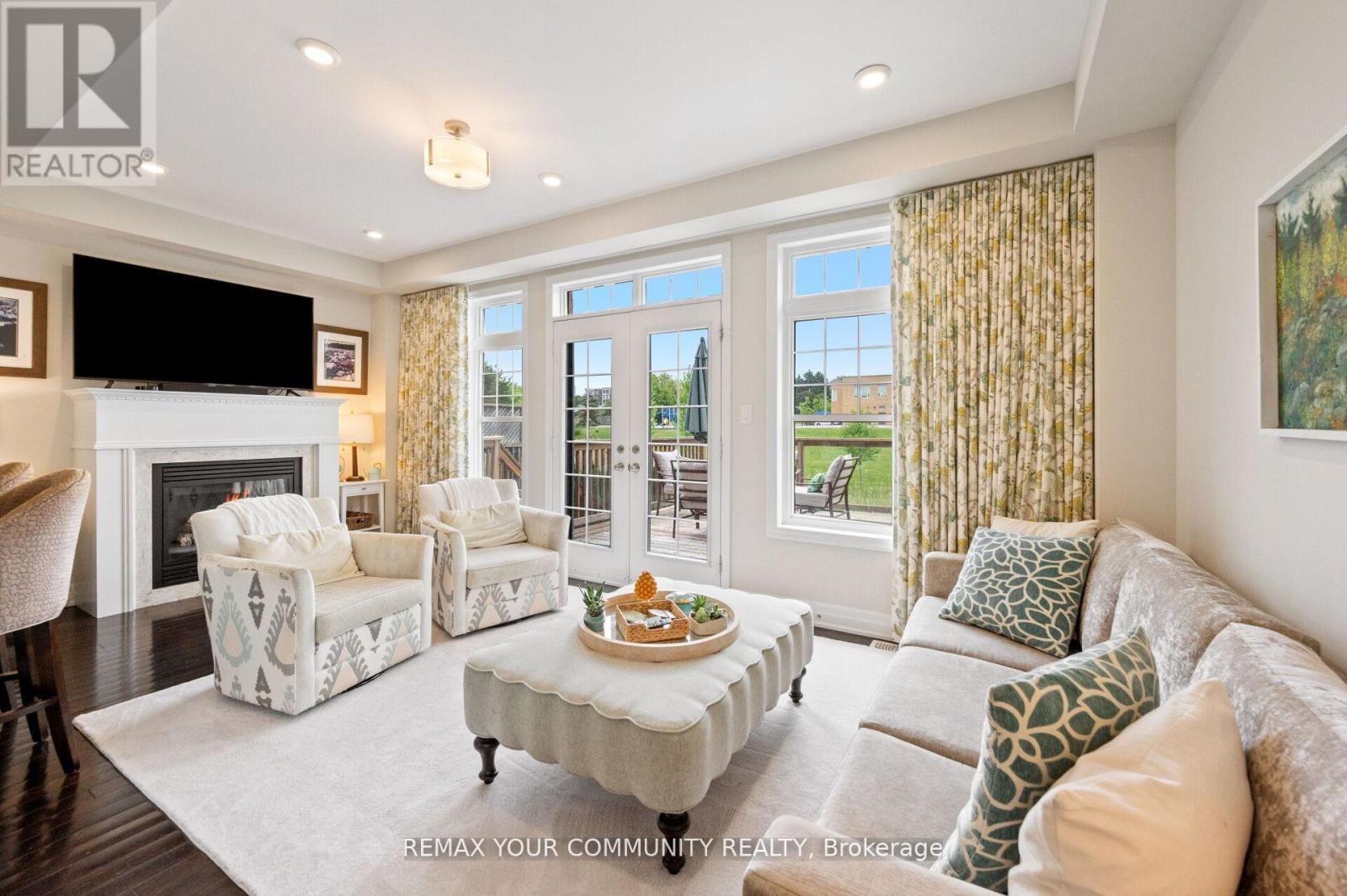 78 ALEX CAMPBELL CRESCENT - 9