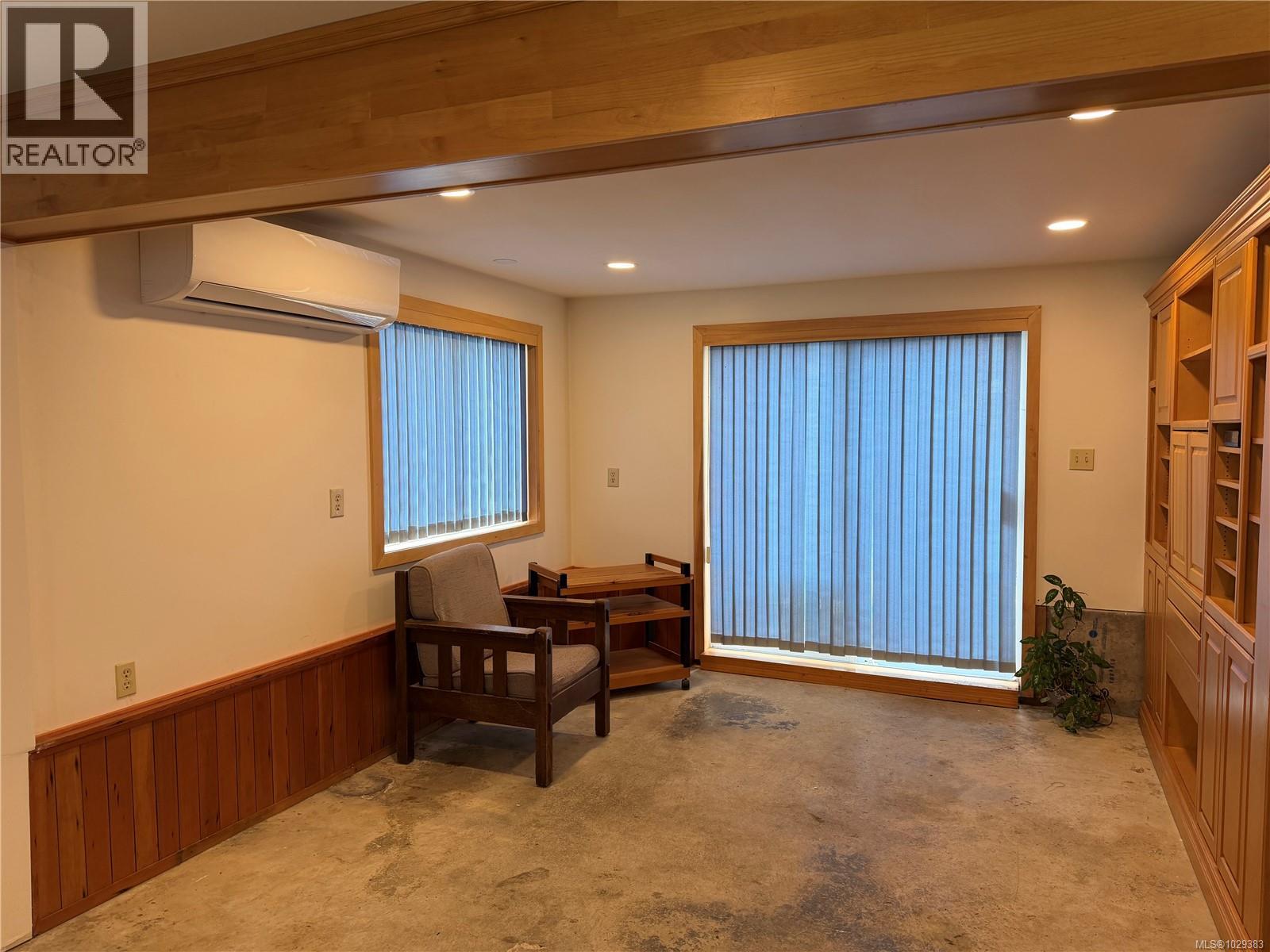 147 Maquinna Ave - 19