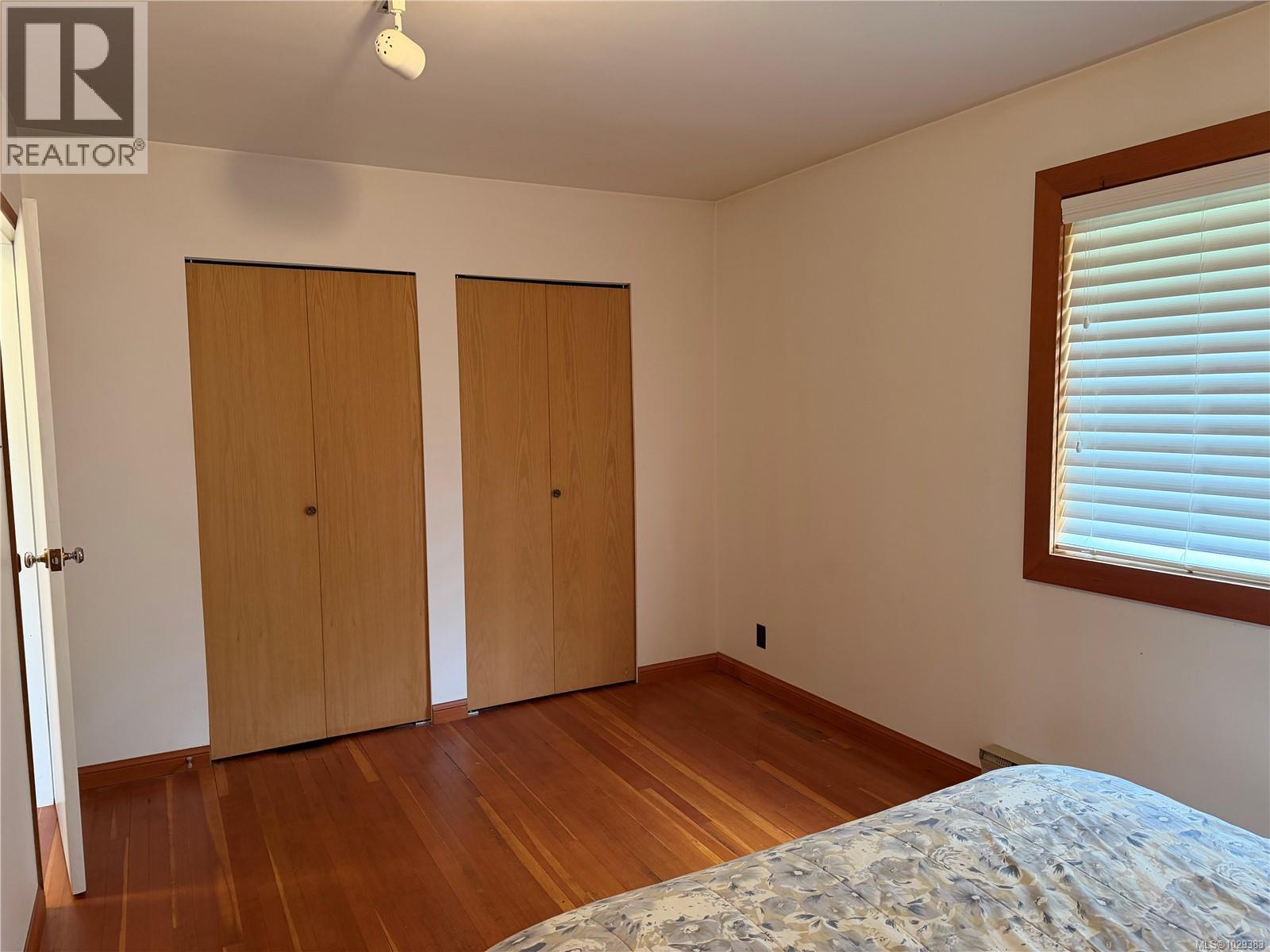 147 Maquinna Ave - 24