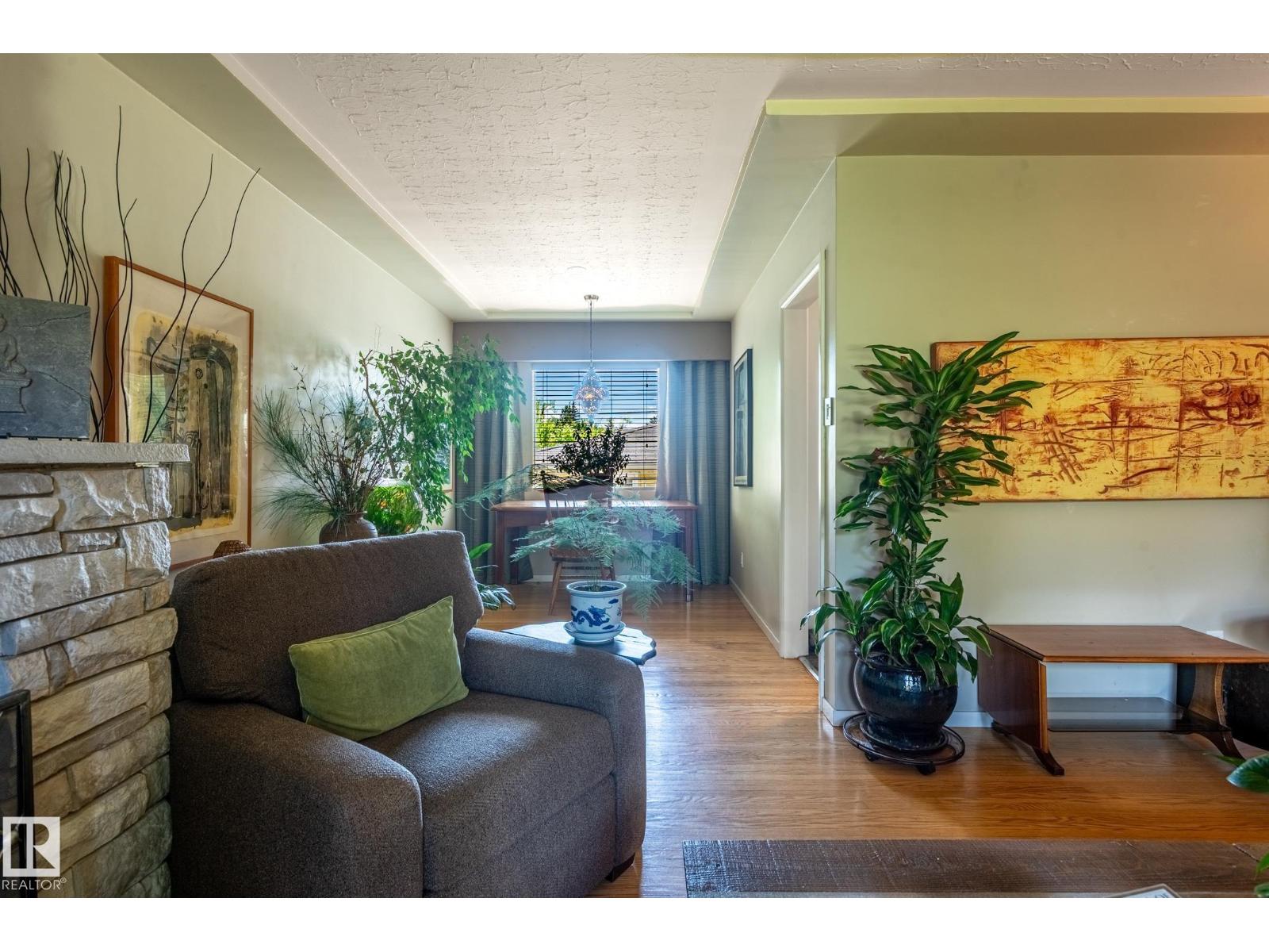 14643 88 AV NW — photo 15