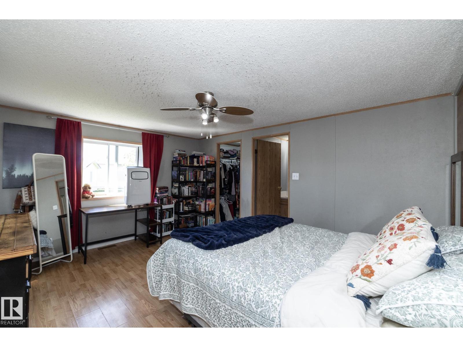 143 48 3400 ST W - 19