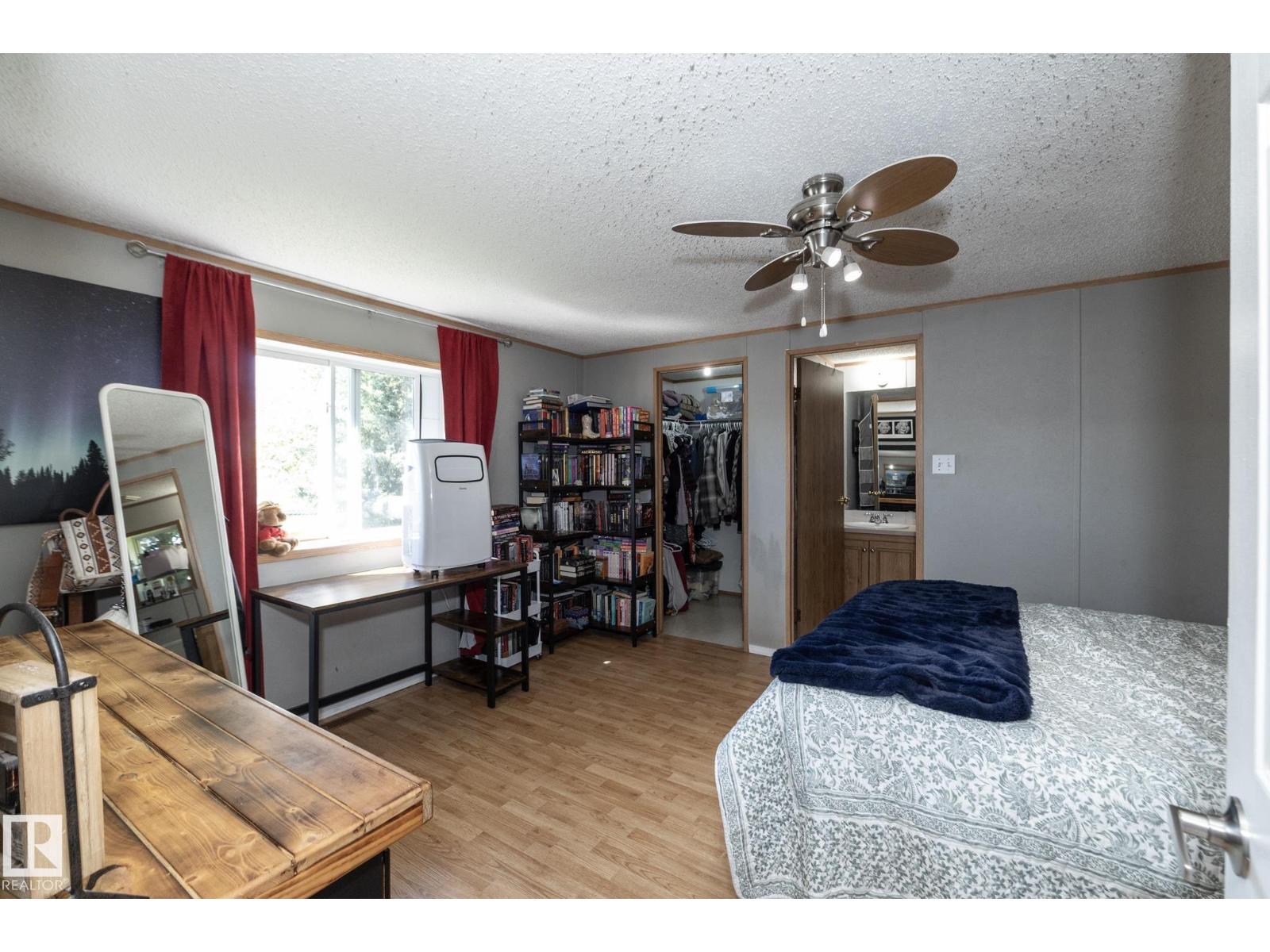 143 48 3400 ST W - 20