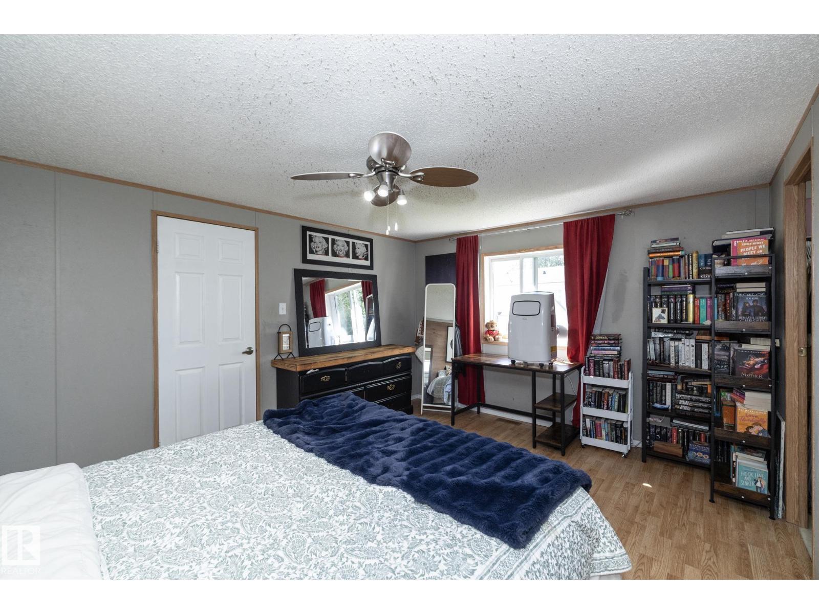 143 48 3400 ST W - 21
