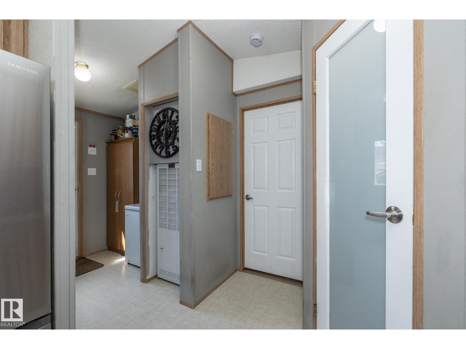 143 48 3400 ST W - 37