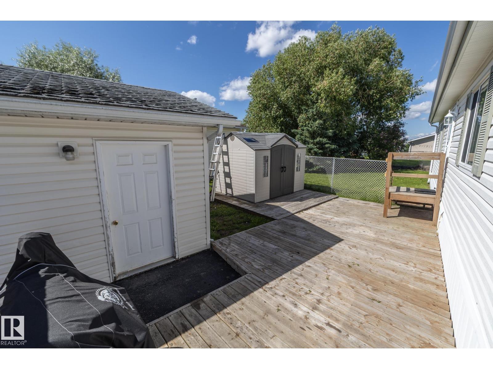 143 48 3400 ST W - 41