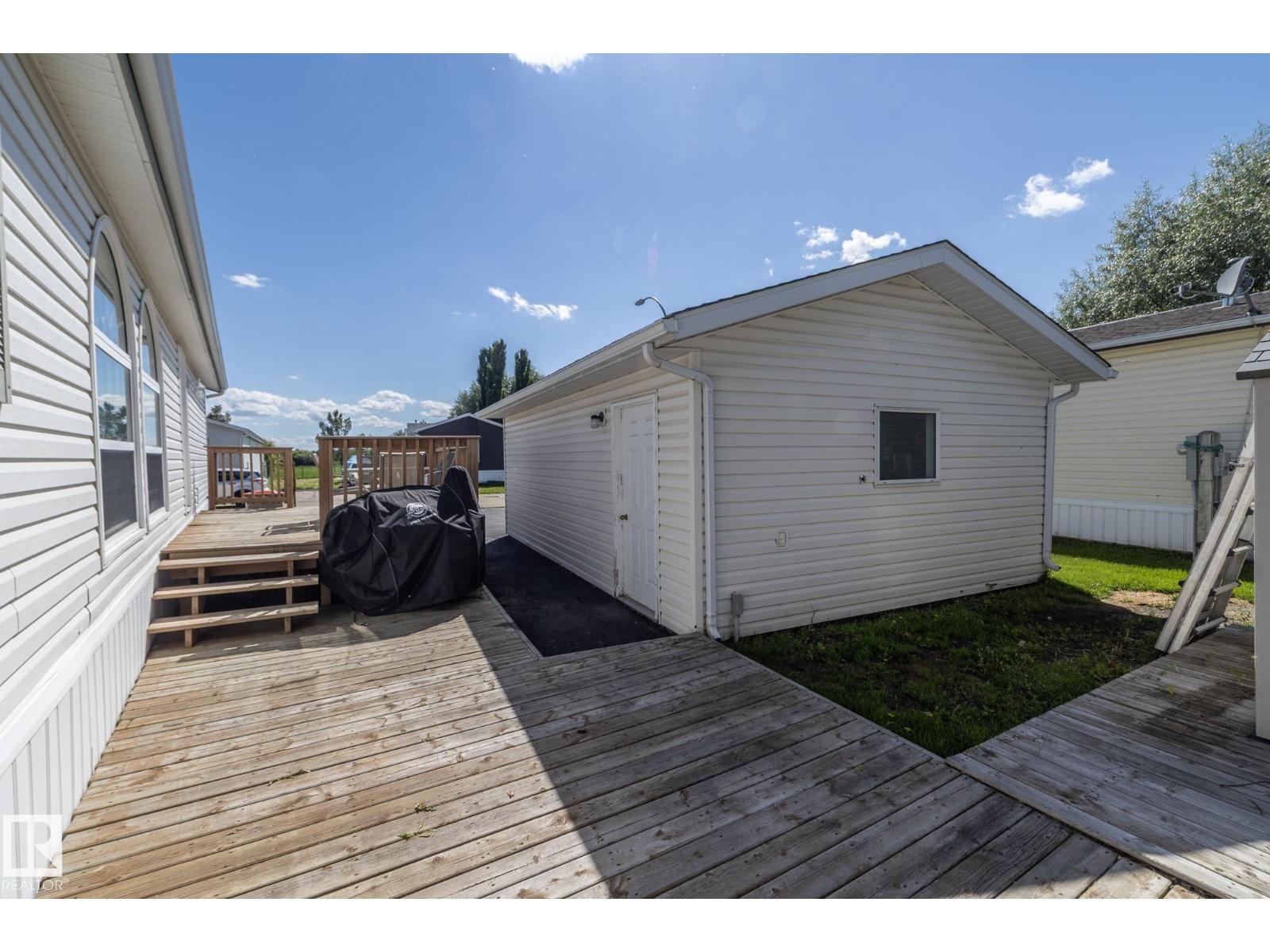 143 48 3400 ST W - 43