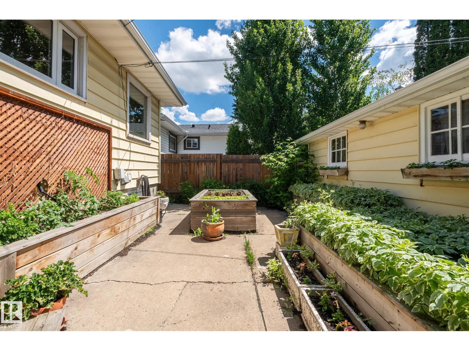 14643 88 AV NW — photo 51
