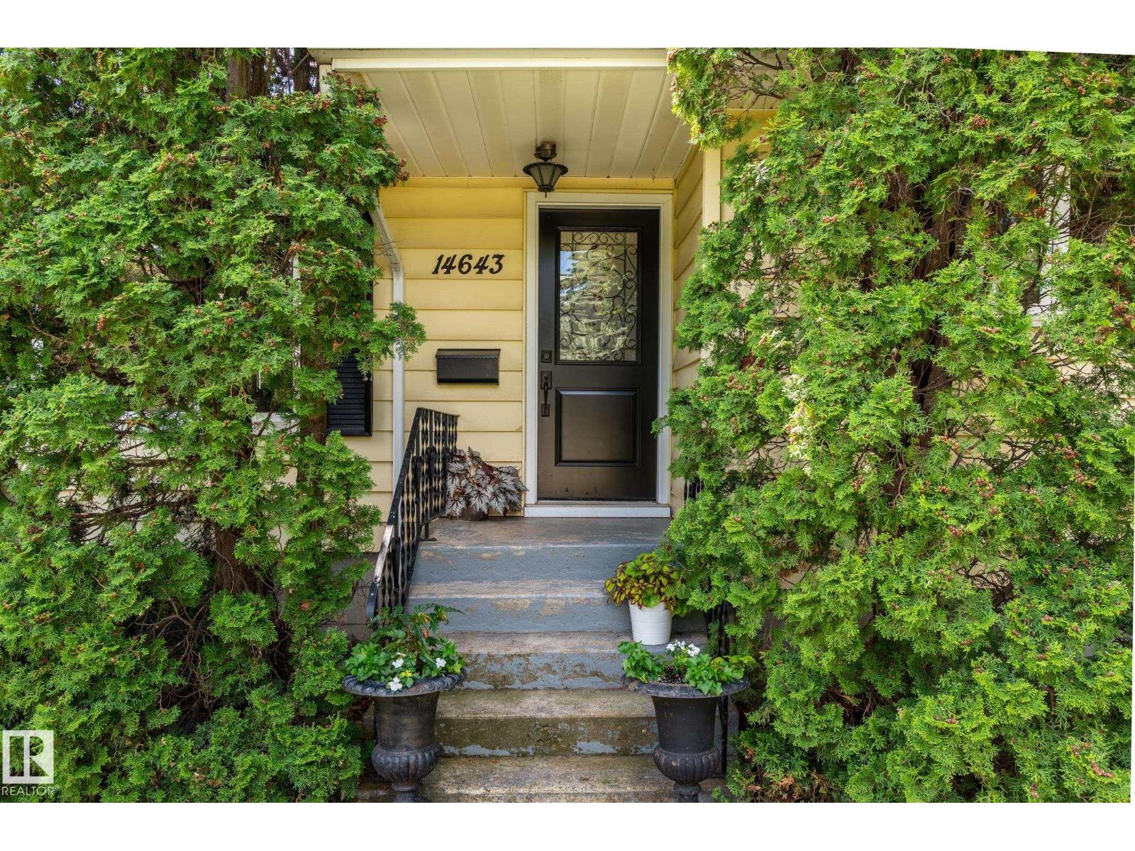 14643 88 AV NW - photo 2