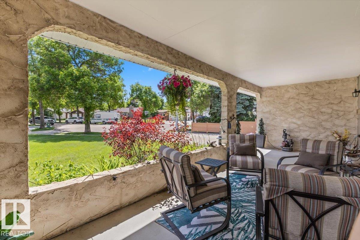 13 LLOYD PL - photo 3