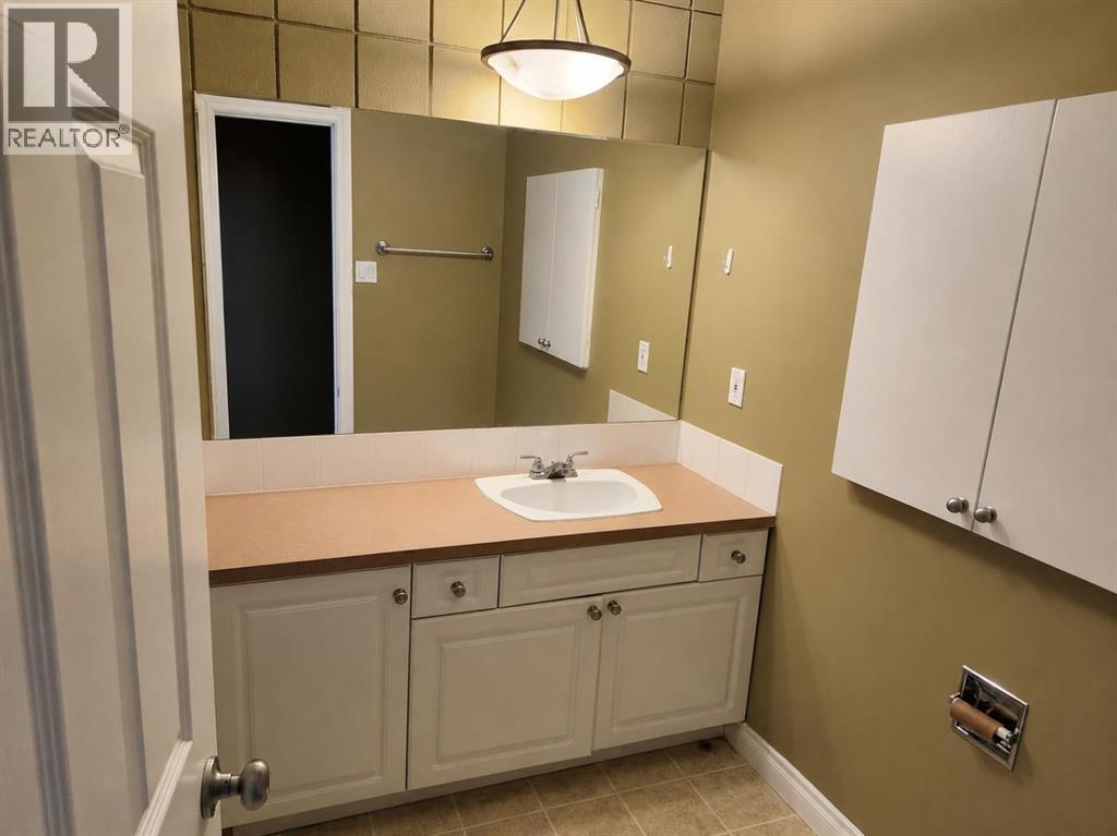 Upper Unit
