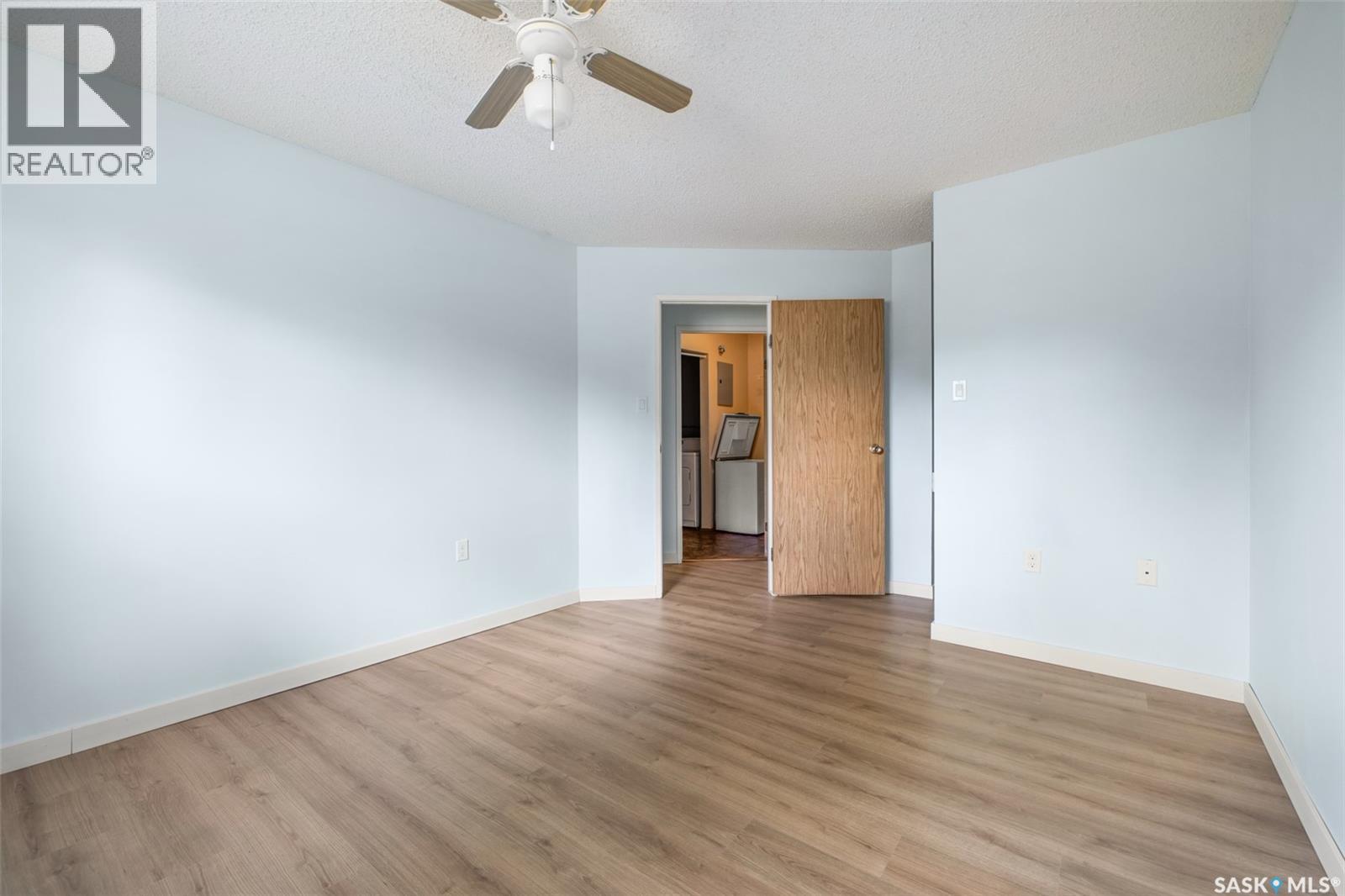 #102 2931 Harding STREET - 18
