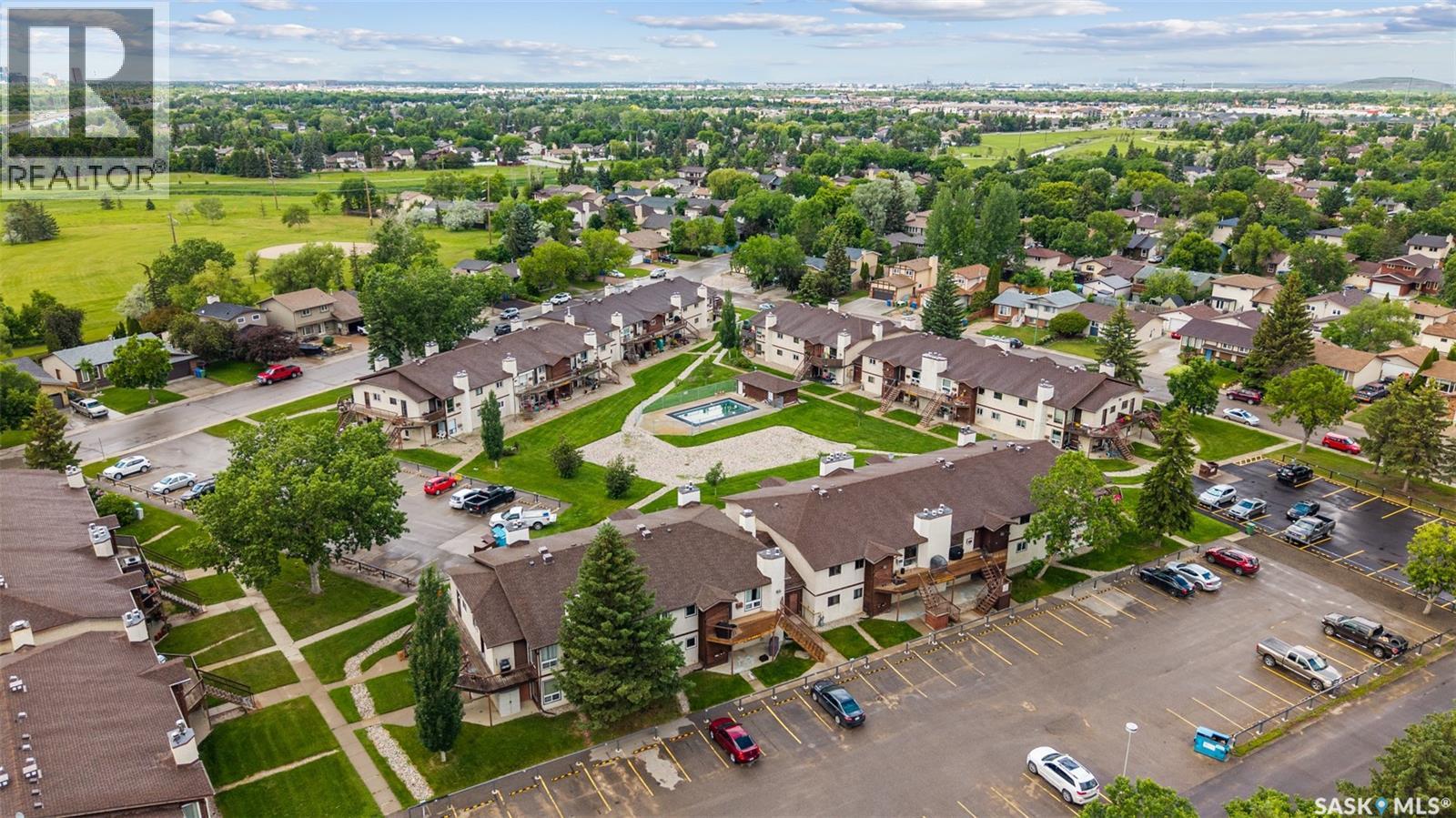 #102 2931 Harding STREET - 27