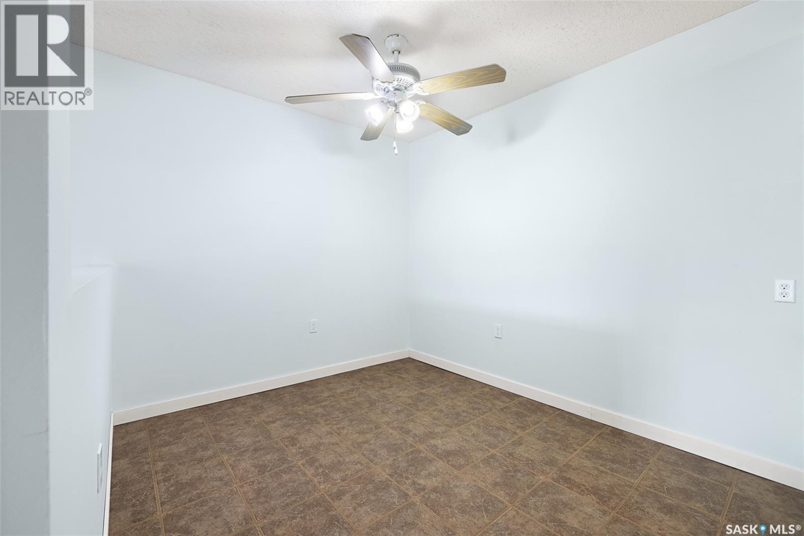 #102 2931 Harding STREET - 9