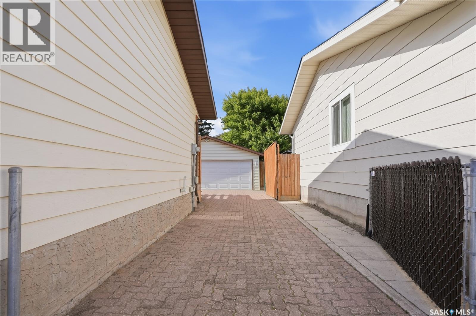 430 Manning LANE — photo 50